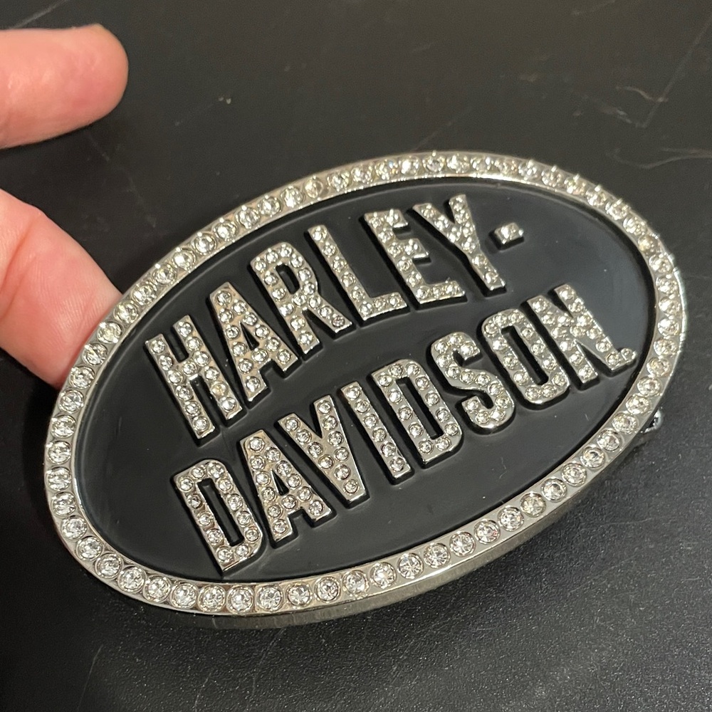 Harley-Davidson Rhinestone Black and Silver Oval Belt Buckle. 
Very Pretty!